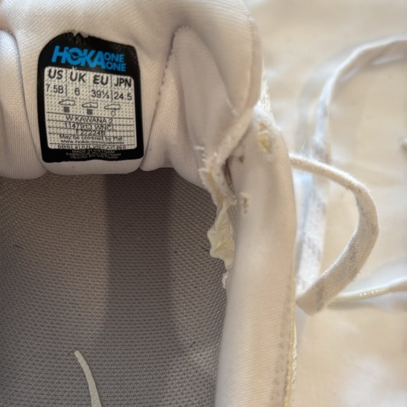 Hoka Kawana 2 Size 7.5 - Picture 7 of 10